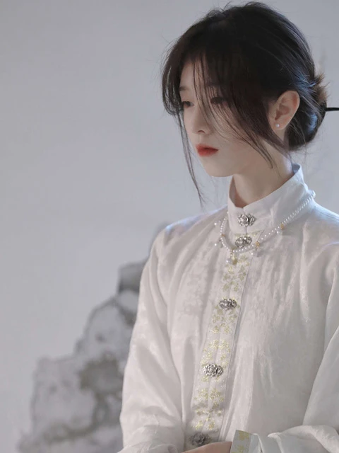 The Popularity of Hanfu Culture: When Traditional Hanfu Dress Comes to Contemporary Life-9