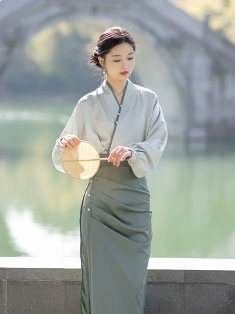 Discovering 8 Hanfu Color Styles: Timeless Elegance in Traditional Dress-26