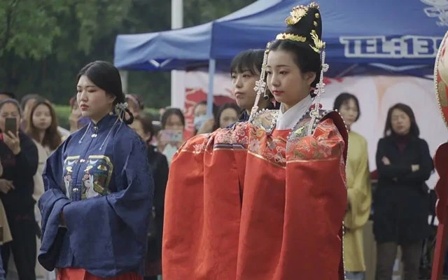 How to Make More People Know Hanfu [Answers from Young People]-5