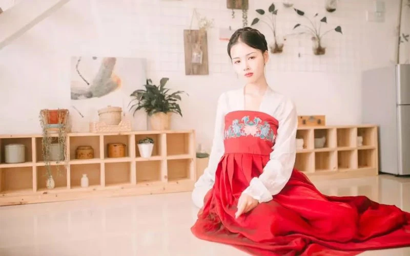 Interview | New Chinese Fashion - Modern Youth and Hanfu-11