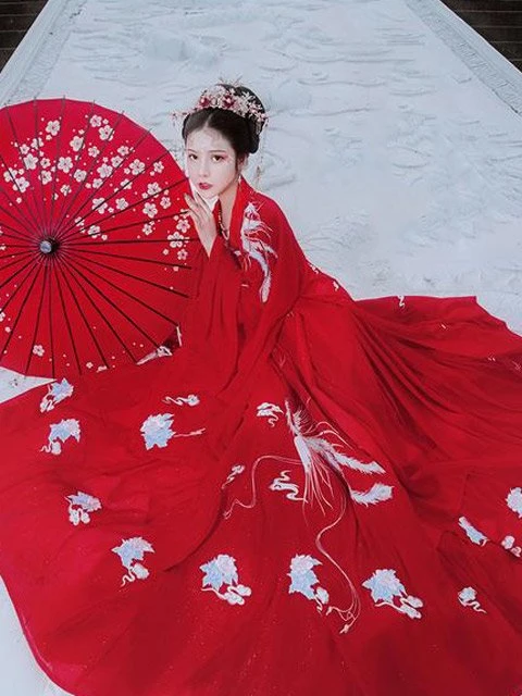 12 Most Beautiful Traditional Chinese Wedding Dresses-20