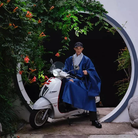 Stunning Hanfu Photography that Transports You into the Glamorous World of Ancient China-23