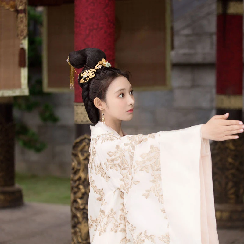 Second Chance Encounters: A Journey Through Time in Chinese Drama-3