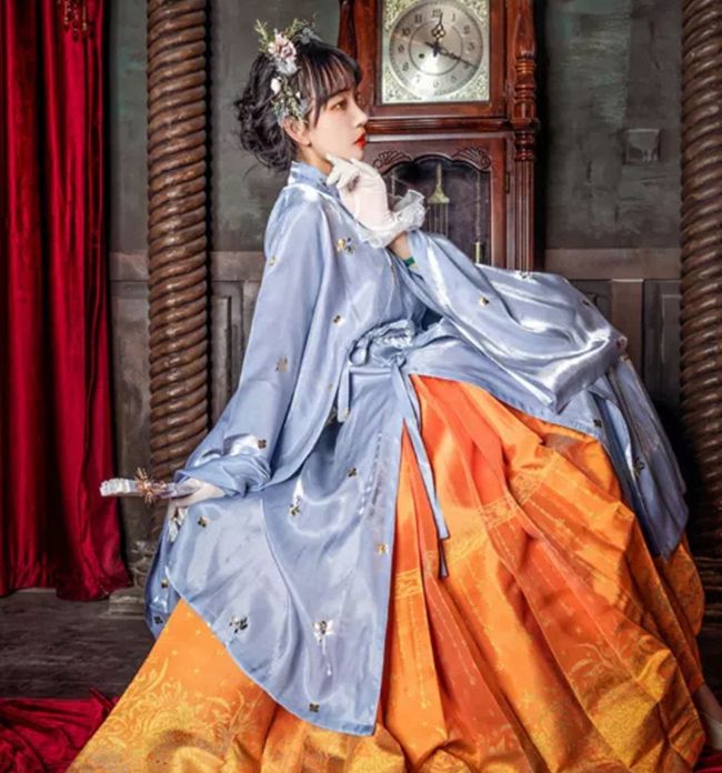 Combination of Traditional Hanfu and Western Elements 2020-4