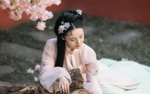 [Interview] How to Become a Hanfu Model-9