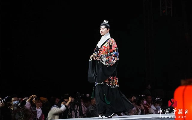 Live photos of Chinese National Costume Day on December 5-56