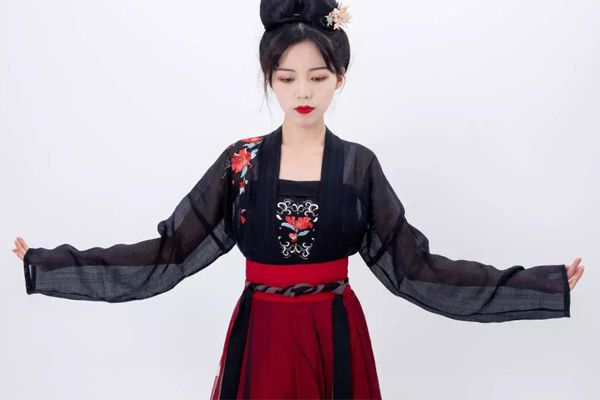 Dressing Course |  5 Minutes To Teach You How To Wear Hanfu – Duijin Ruqun-11