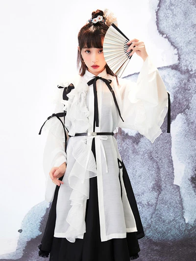 Hanfu Fashionization and Unique Tailoring System: Traditional Craftsmanship Meets Modernist-11