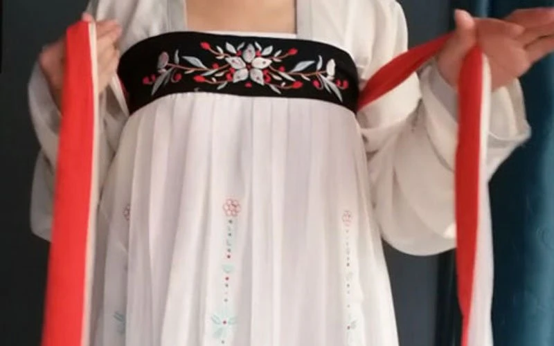 How to Wear Chest Ruqun Hanfu-7