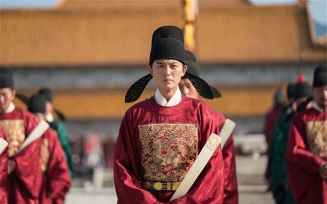 Ming Dynasty Aesthetics in Drama The Imperial Age: Costumes and Props-6