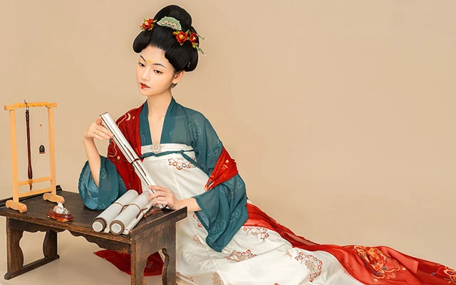 A Beginner's Guide to Identifying Women's Makeup in the Tang Dynasty-12