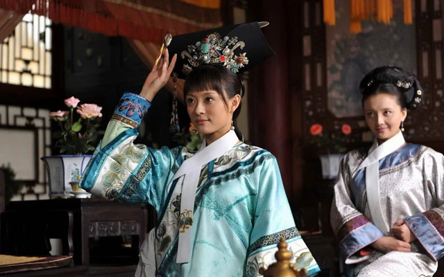 What Is the Name of the White Scarf in the Palace Drama - Ling Jin-1