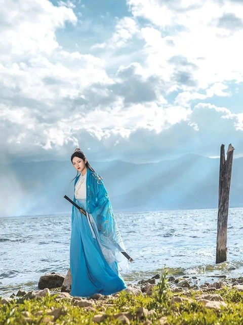 How Beautiful is Blue Hanfu in Traditional Chinese Hanfu?-19