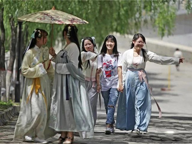 Modern Complex of Ancient Chinese Traditional Clothing-6