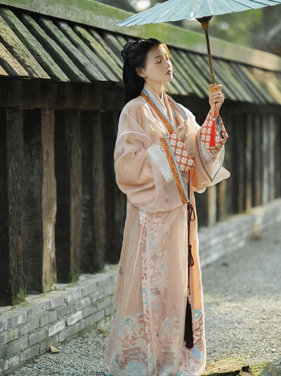 5 Best Accessories to Match with Quju Hanfu-8