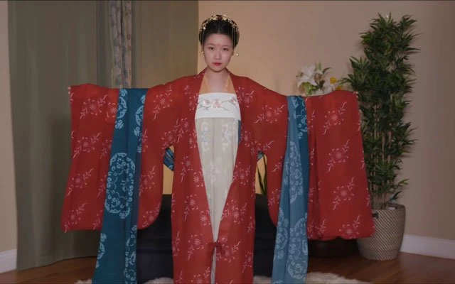 How to Wear Hanfu (2) - Tang Dynasty Qixiong Ruqun-12