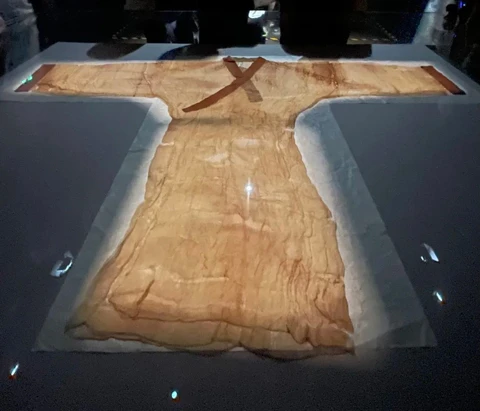 Reacquaintance the Plain Gauze Robe: Simplicity and Elegance of Han Dynasty-5