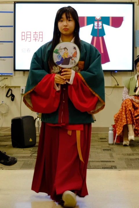 Hanfu Culture Class in California Local Chinese School, March 17-7