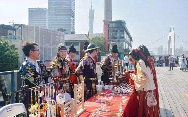 The Current Situation and Future of Hanfu Industry-9