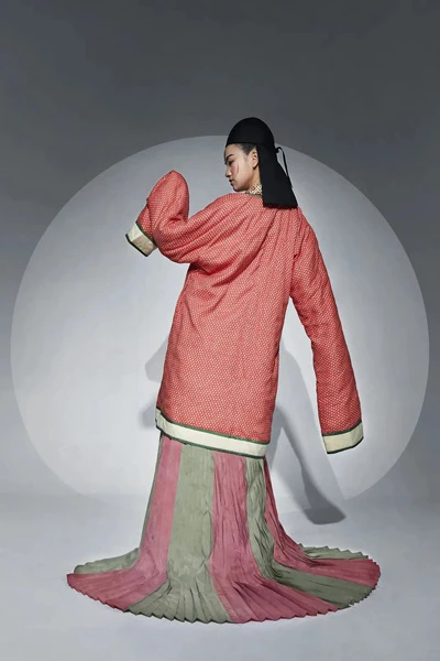 Stunning Hanfu Photography that Transports You into the Glamorous World of Ancient China-13