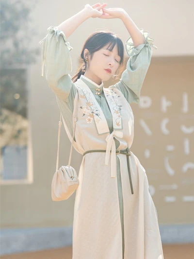 How to Choose Green Hanfu Clothing for Your Spring-21