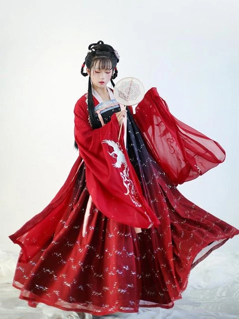 12 Most Beautiful Traditional Chinese Wedding Dresses-8