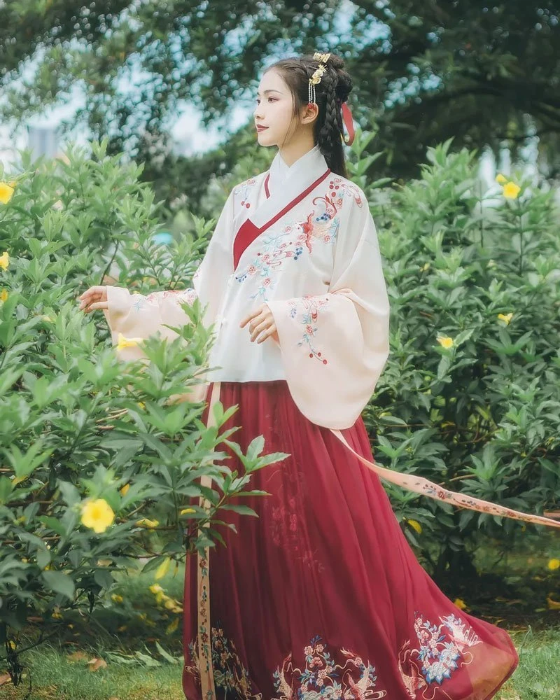 4 of The Best Parent & Child Hanfu Costume Ideas-15