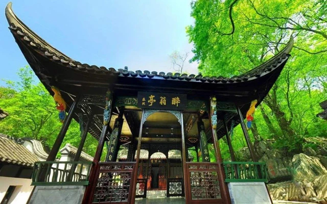 The Timeless Charm of Traditional Chinese Pavilions: Exploring the History and Iconic Examples-21