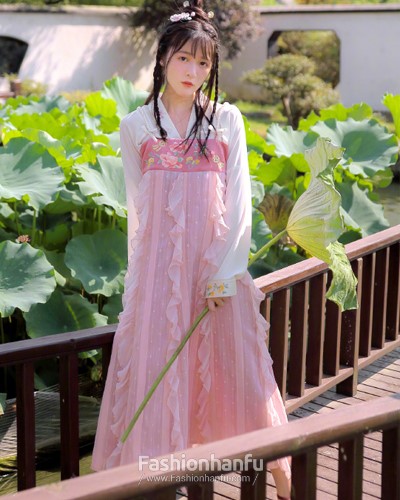 Chinese Stars: Who Love To Wear Chinese Hanfu Clothes – 2021-2