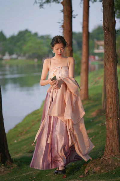 3 Best Color for Your Hanfu Summer Dress-8