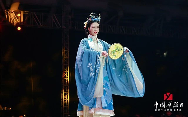 Live photos of Chinese National Costume Day on December 5-20