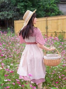 Wearing a Beautiful Chinese Clothing for Our Picnic!-22