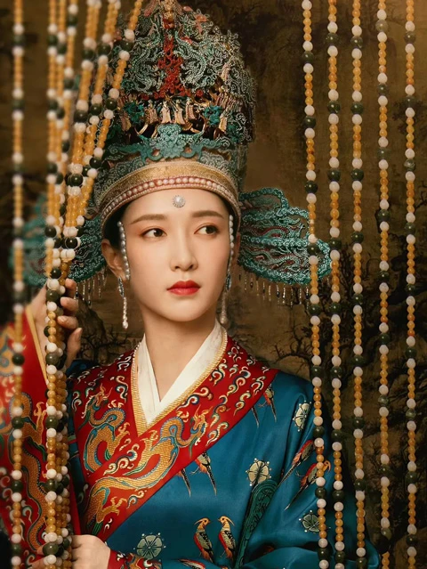 Exploring the Historical Context and Makeup Trends of Huadian in Cdramas-19