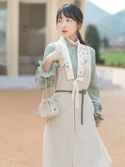 How to Choose Green Hanfu Clothing for Your Spring-20