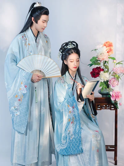 10 Latest Sets of Sweet Chinese Hanfu for Lovers-33