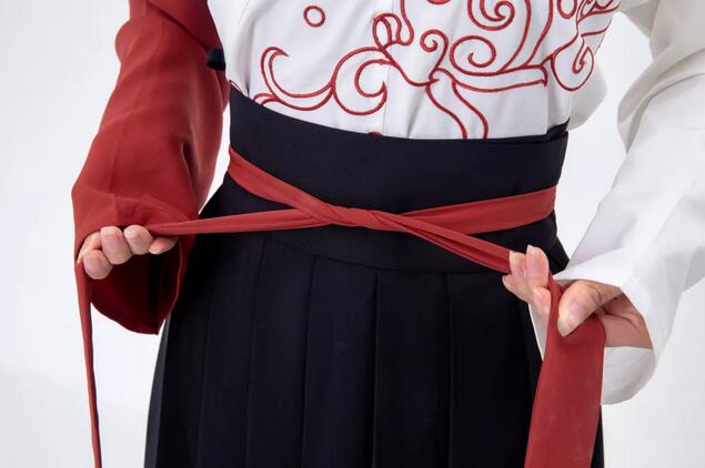 Dressing Course – How To Wear A Cross Collar Hanfu Dress Quickly-14