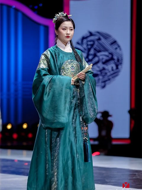 Live photos of Chinese National Costume Day on December 5-22