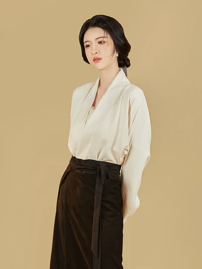 Hanfu Fashionization and Unique Tailoring System: Traditional Craftsmanship Meets Modernist-4