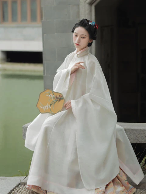 Insisted on Restoring the Traditional Hanfu Form - She Did for Ten Years-8