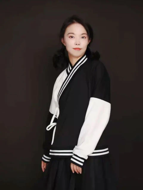 [Interview] What Is It Like to Become a Hanfu Designer-4