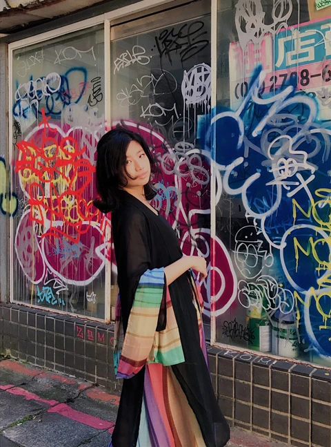 Hanfu Outfit Breakdown: Rainbow 6 Song Hanyuansu-16