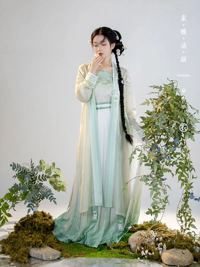 10 Gorgeous Green Hanfu Set for Summer-16