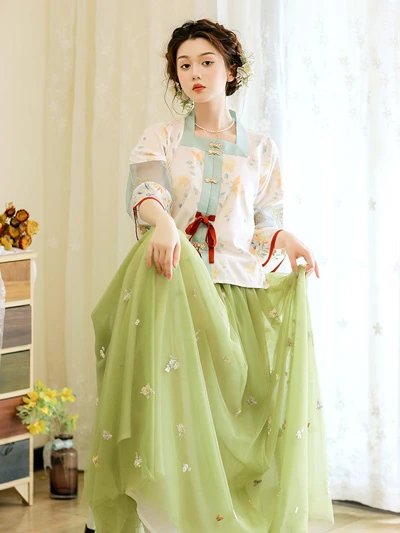 10 Gorgeous Green Hanfu Set for Summer-7