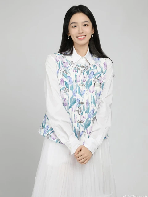 Love Me, Love My Voice: Exploring the Modern Hanfu Fashion Style of the Female Protagonist-7