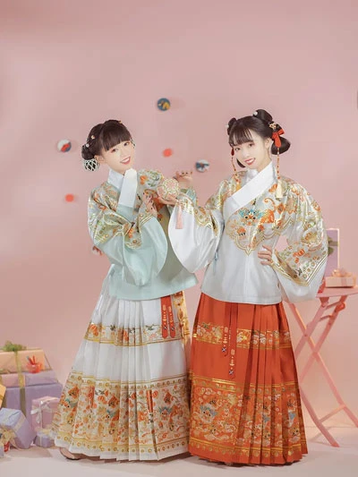 The Most Iconic Hanfu Outfits to Wear for Chinese New Year-20