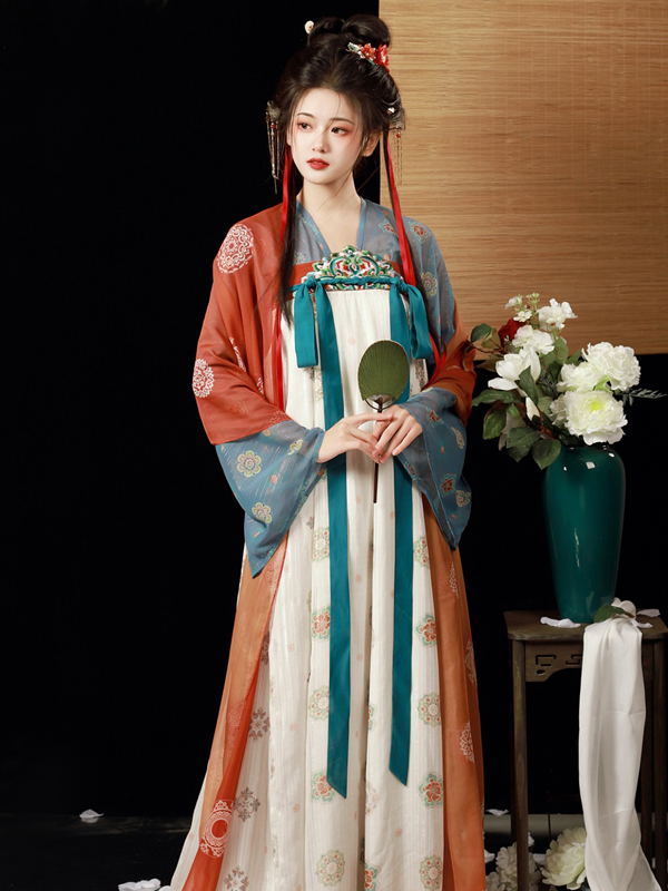 The Status and Role of Hanfu in Modern Life-6