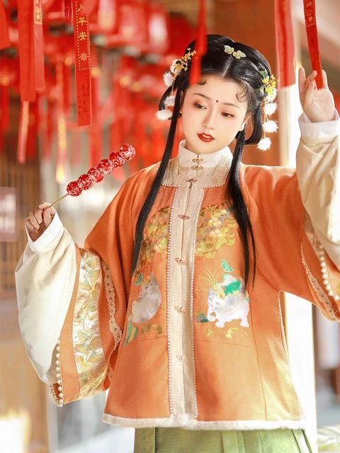 12 Latest Fashion Chinese Clothing Hanfu Styles in Runway-3