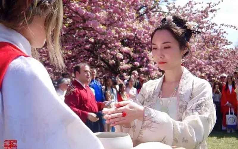 A Hanfu Festival in France-2