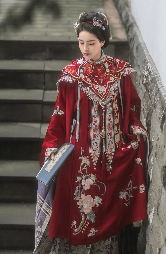 Recognizing Iconic Hanfu Styles From 6 Key Dynasties-12