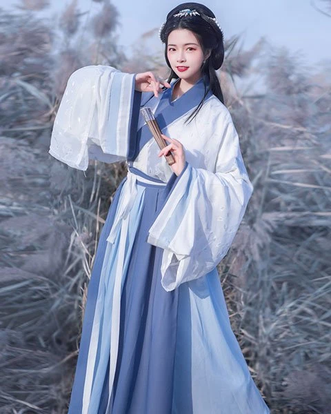 How to Choose a Slim Hanfu?-6